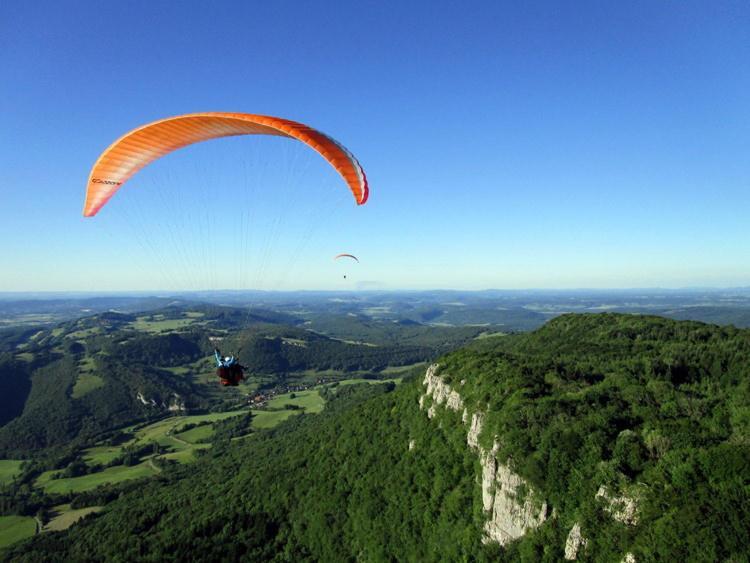 Domaine De Bellevue Gite Du Mont Poupet Marnoz Exteriér fotografie